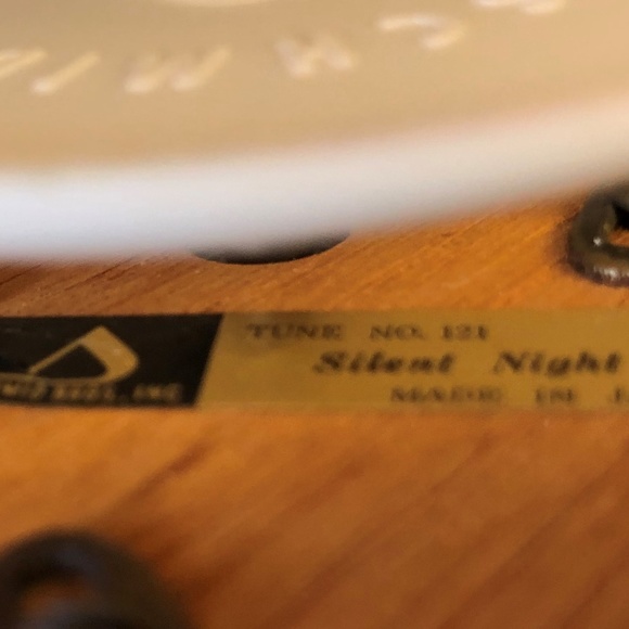 VINTAGE SCHMID BROS WIND UP  TURNING ANGEL ACCORDIAN  HUMMEL CANDLE HOLDERS - Picture 5 of 8